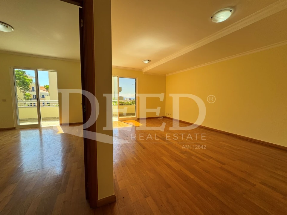Apartamento T1 para Venda em São Martinho Foto 27