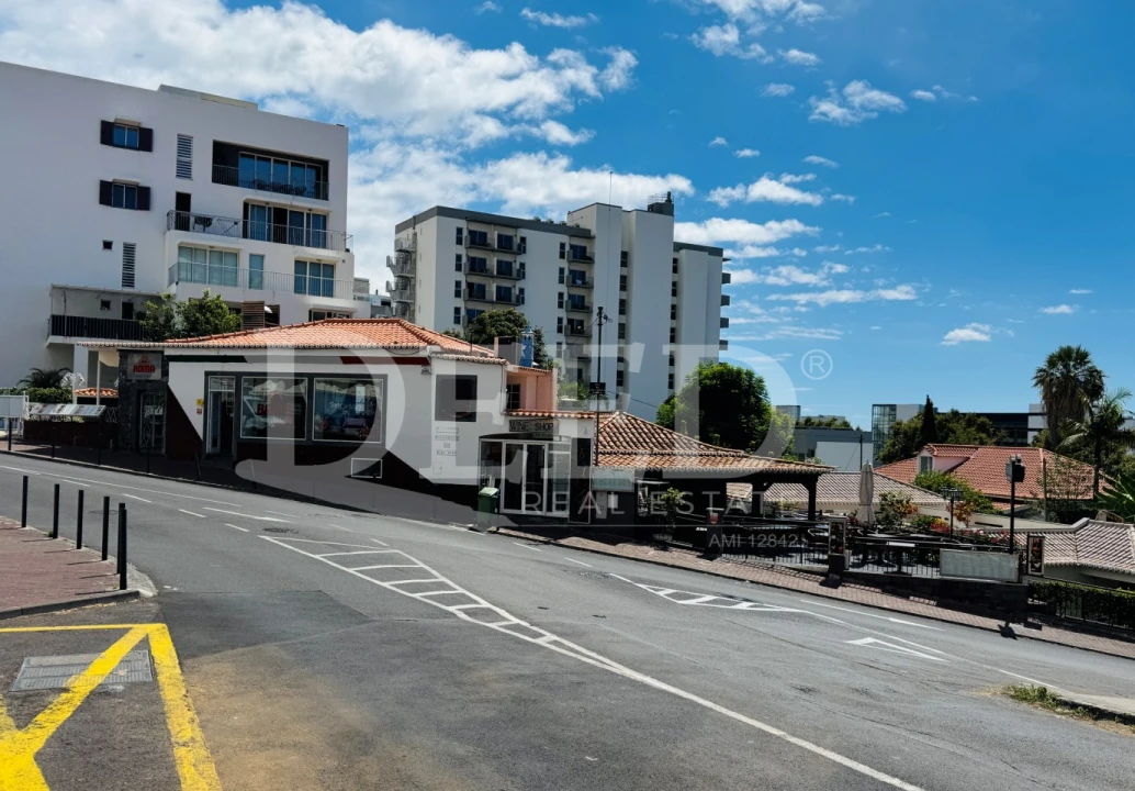 Apartamento T1 para Venda em São Martinho Foto 46