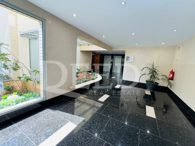 Apartamento T1 para Venda em São Martinho Foto 12