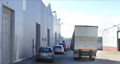 Armazém para Arrendamento em Esgueira