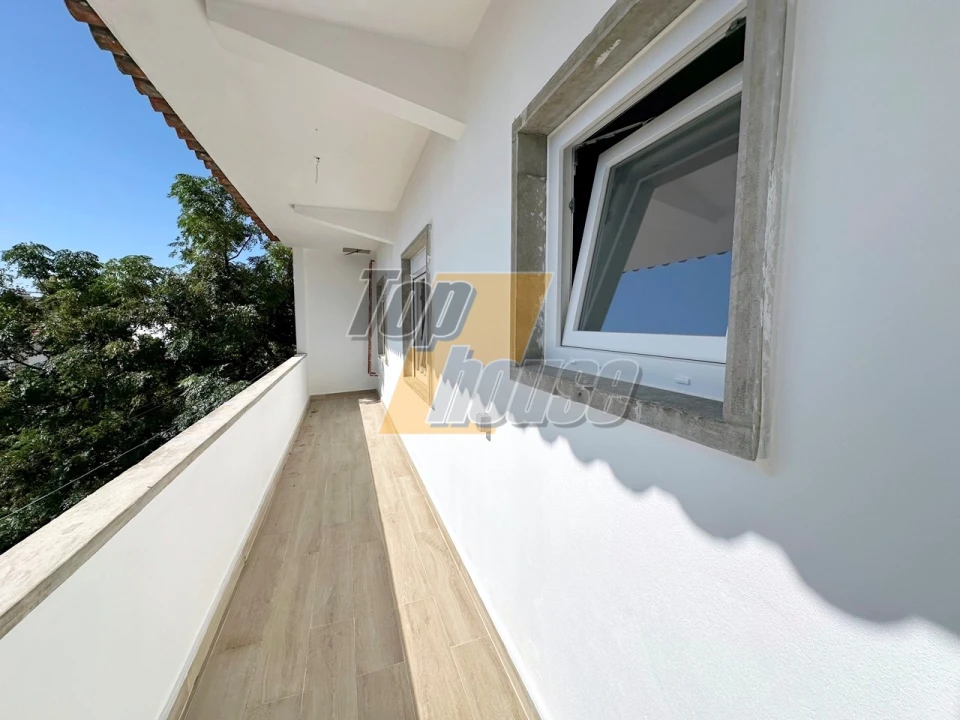 Apartamento T4 para Arrendamento em Almada, Cova da Piedade, Pragal e Cacilhas Foto 5