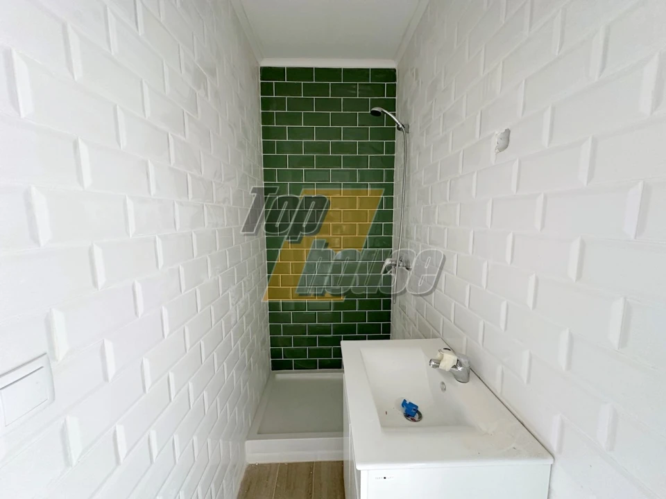 Apartamento T4 para Arrendamento em Almada, Cova da Piedade, Pragal e Cacilhas Foto 14