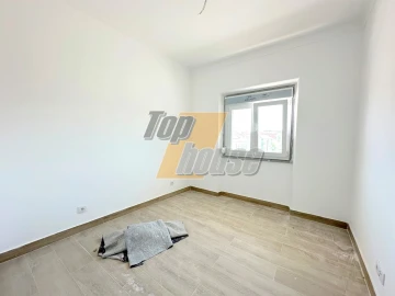 Apartamento T4 para Arrendamento em Almada, Cova da Piedade, Pragal e Cacilhas