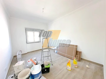 Apartamento T4 para Arrendamento em Almada, Cova da Piedade, Pragal e Cacilhas