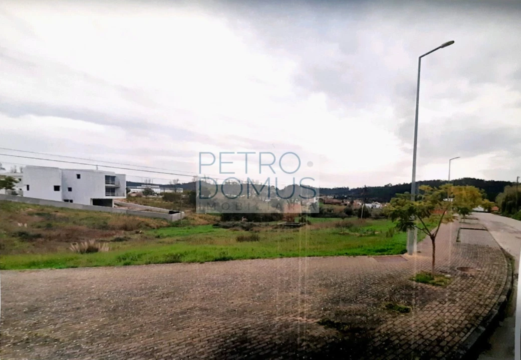 Terreno para Venda em Assafarge e Antanhol Foto 1