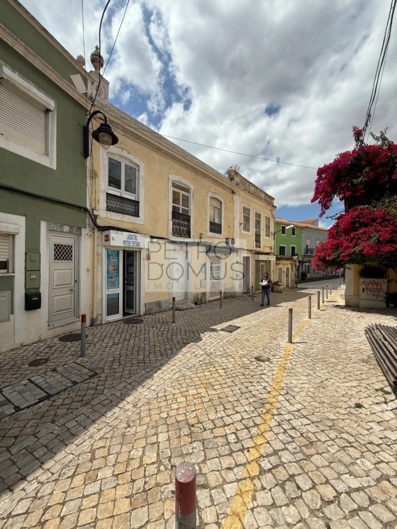 Loja para Arrendamento em Sacavém e Prior Velho Foto 6