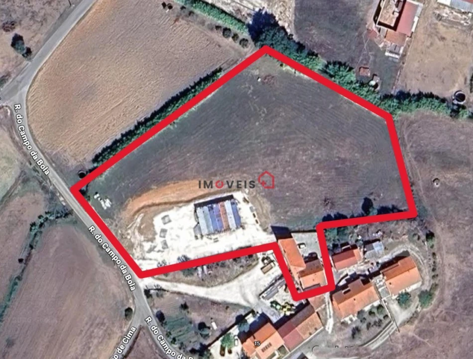 Moradia T4 para Venda em Alcanede Foto 5