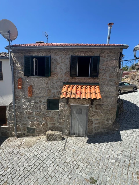Moradia T2 para Venda em Sabugueiro