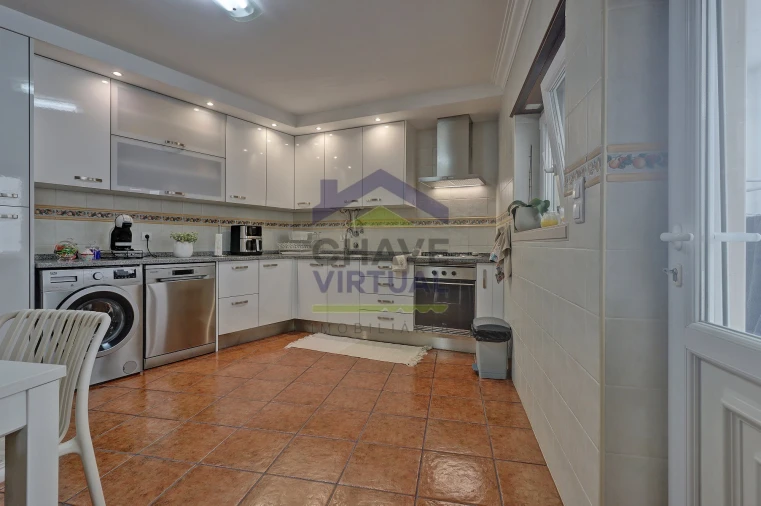 Apartamento T2 para Venda em Reguengo Grande Foto 7