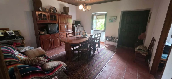 Moradia T3 para Venda em São João Baptista e Santa Maria dos Olivais