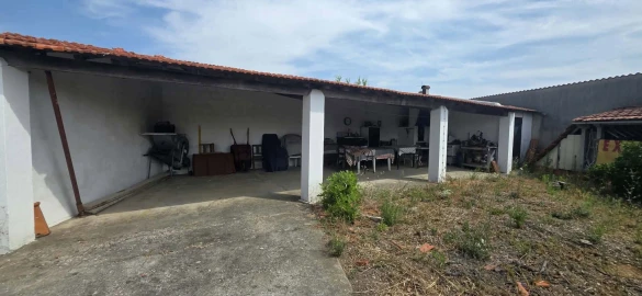 Moradia T3 para Venda em São João Baptista e Santa Maria dos Olivais