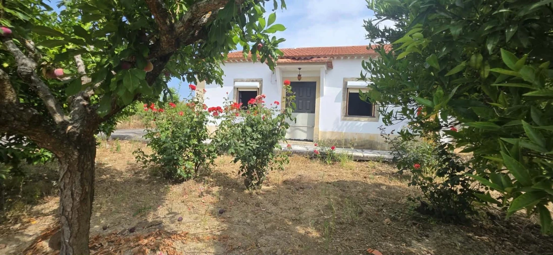 Moradia T3 para Venda em São João Baptista e Santa Maria dos Olivais Foto 2