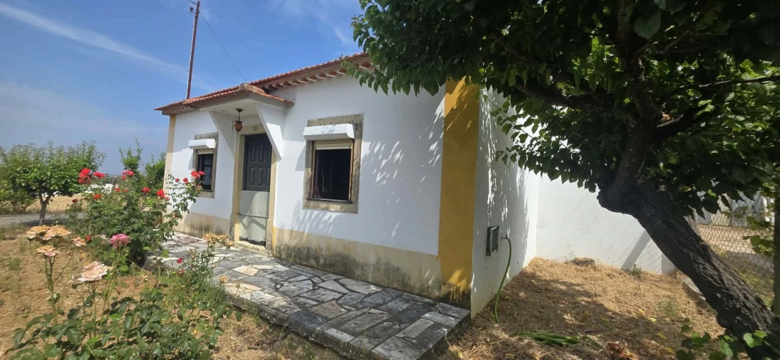 Moradia T3 para Venda em São João Baptista e Santa Maria dos Olivais Foto 3