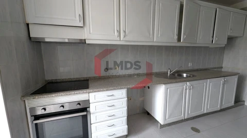 Apartamento T1 para Venda em Gondomar (São Cosme), Valbom e Jovim