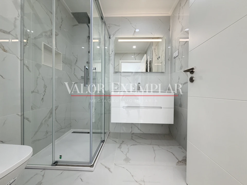 Apartamento T5 para Venda em Montijo e Afonsoeiro Foto 12