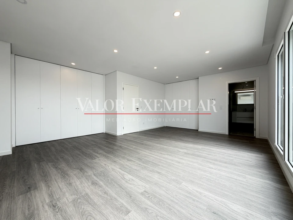 Apartamento T5 para Venda em Montijo e Afonsoeiro Foto 18