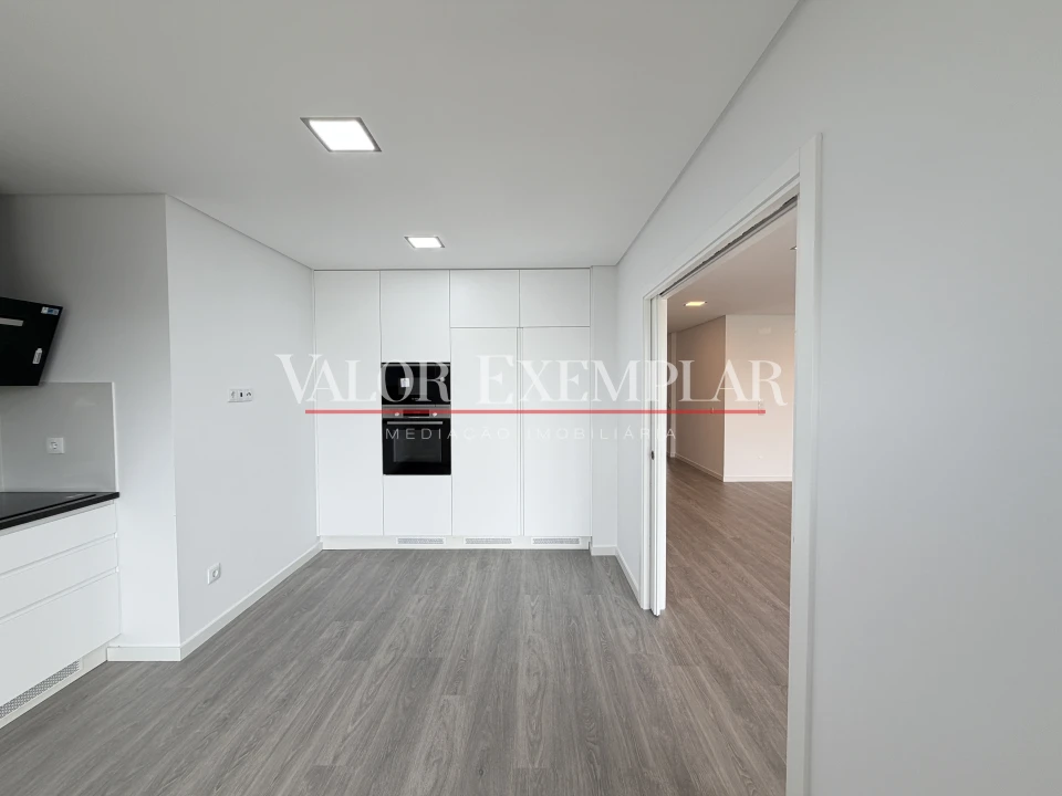 Apartamento T5 para Venda em Montijo e Afonsoeiro Foto 3