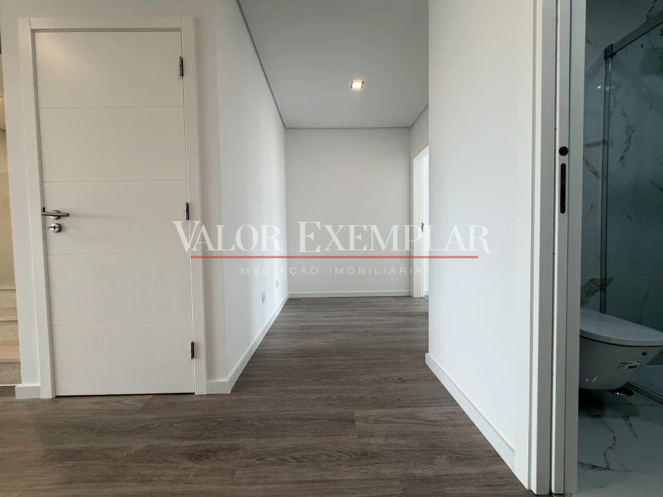 Apartamento T5 para Venda em Montijo e Afonsoeiro Foto 7