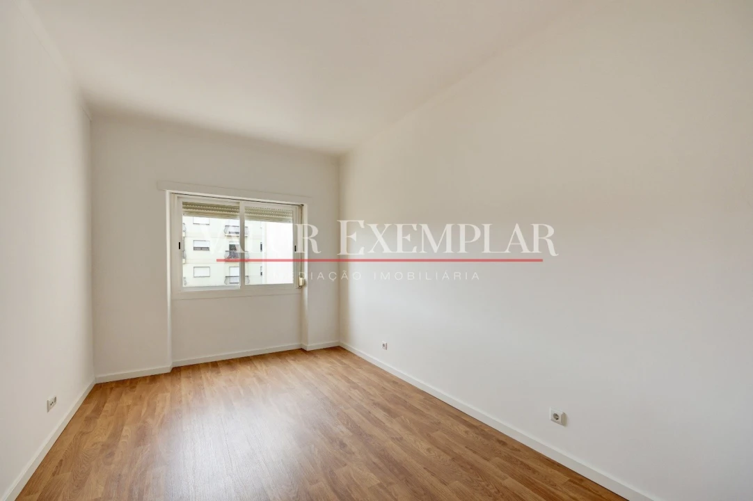 Apartamento T4 para Venda em União das Freguesias de Setúbal Foto 7