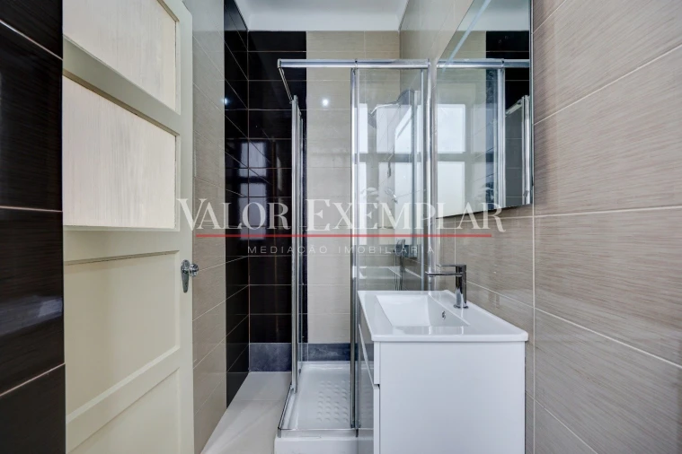 Apartamento T4 para Venda em União das Freguesias de Setúbal Foto 10