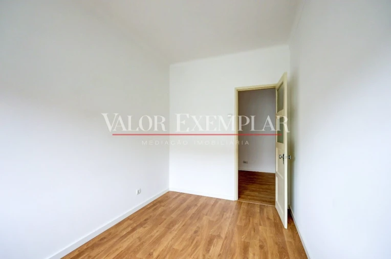 Apartamento T4 para Venda em União das Freguesias de Setúbal Foto 4