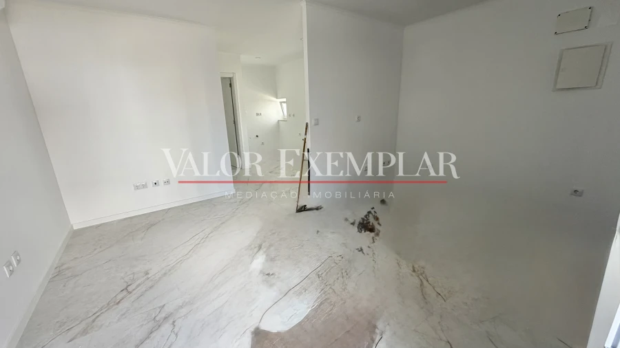 Moradia T1 para Venda em Couço Foto 5