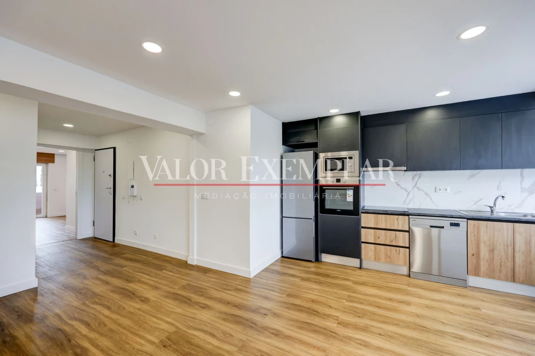 Apartamento T3 para Venda em Setubal (São Sebastião) Foto 1