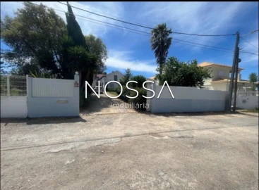 Moradia T4 para Venda em Sesimbra (Castelo)