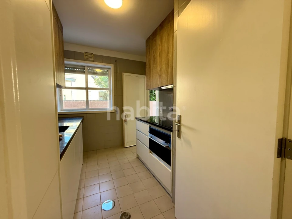 Apartamento T1 para Arrendamento em Paranhos Foto 10