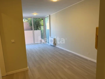 Apartamento T1 para Arrendamento em Paranhos