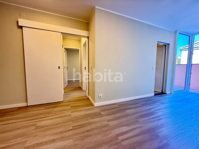 Apartamento T1 para Arrendamento em Paranhos Foto 3