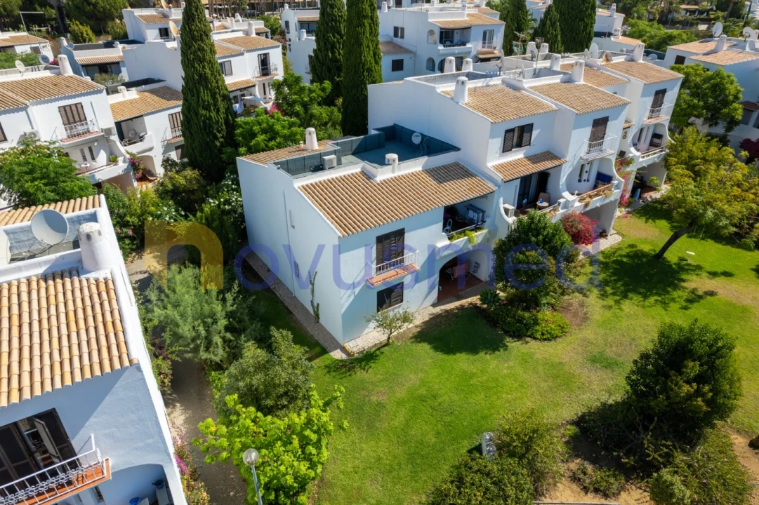 Apartamento T2 para Venda em Albufeira e Olhos de Água Foto 2