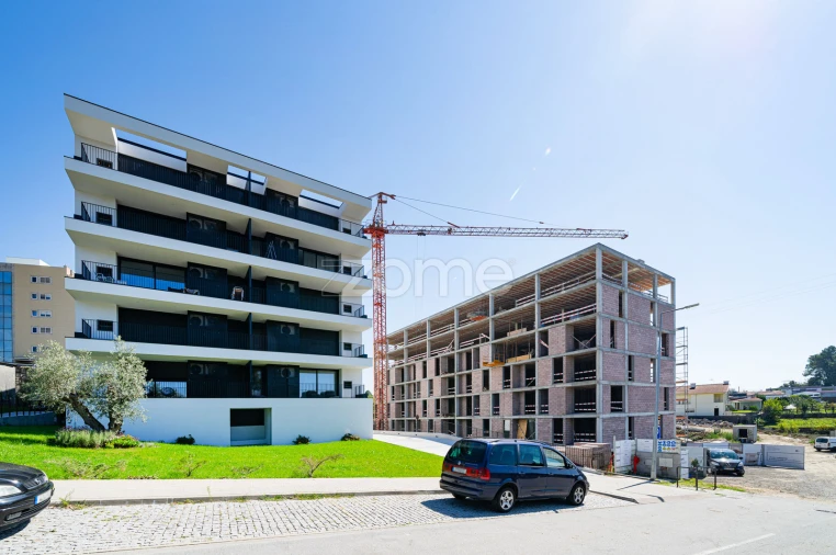 Apartamento T1 para Venda em Antas e Abade de Vermoim Foto 4