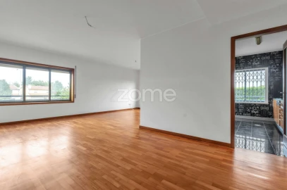Apartamento T3 para Arrendamento em Custóias, Leça do Balio e Guifões