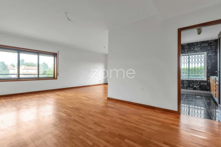 Apartamento T3 para Arrendamento em Custóias, Leça do Balio e Guifões Foto 4