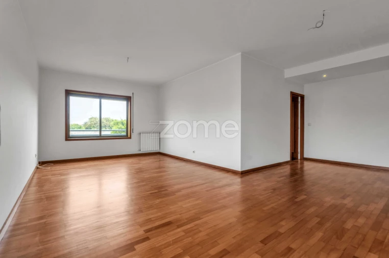 Apartamento T3 para Arrendamento em Custóias, Leça do Balio e Guifões Foto 5