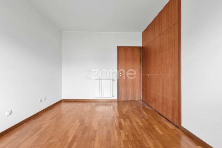 Apartamento T3 para Arrendamento em Custóias, Leça do Balio e Guifões Foto 14