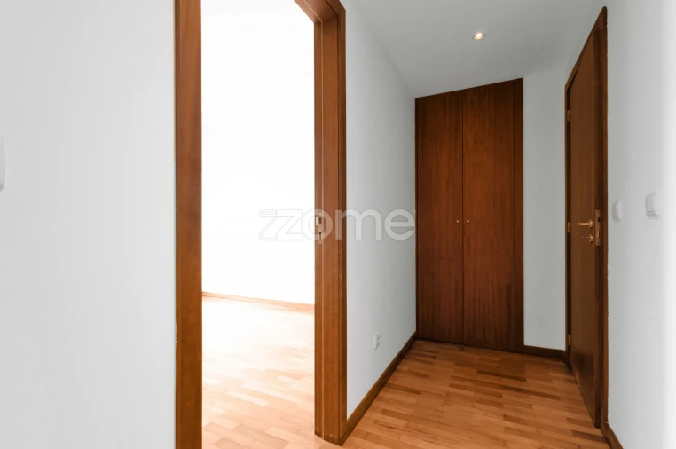 Apartamento T3 para Arrendamento em Custóias, Leça do Balio e Guifões Foto 12