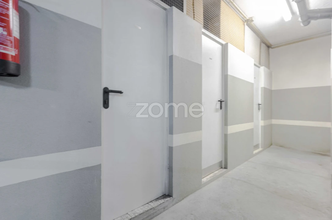 Apartamento T3 para Arrendamento em Custóias, Leça do Balio e Guifões Foto 22