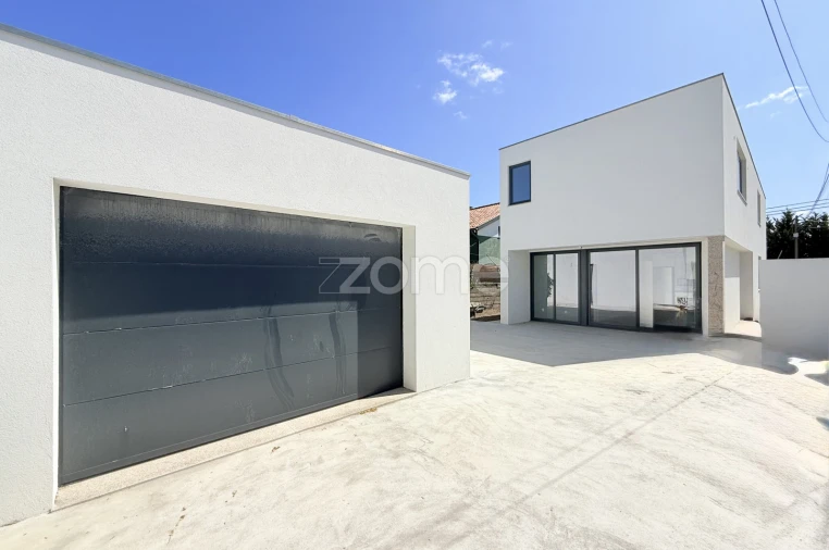 Moradia T3 para Venda em Perafita, Lavra e Santa Cruz do Bispo Foto 35