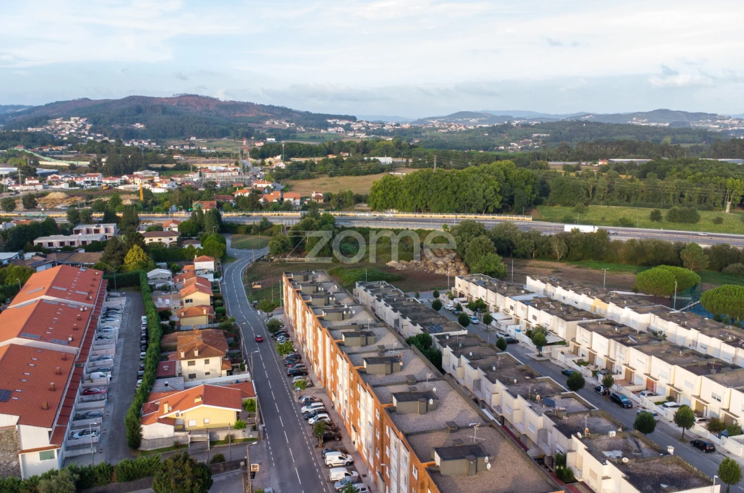 Apartamento T3 para Venda em Antas e Abade de Vermoim Foto 4