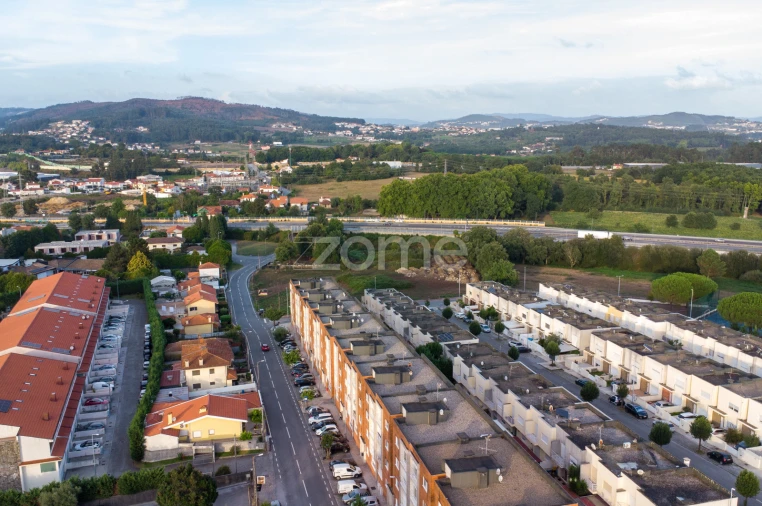 Apartamento T3 para Venda em Antas e Abade de Vermoim Foto 4