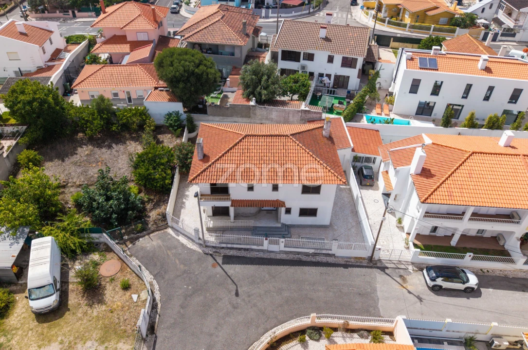 Moradia T5 para Venda em Cascais e Estoril Foto 32