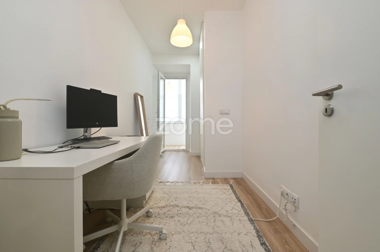 Apartamento T2 para Venda em Avenidas Novas Foto 7
