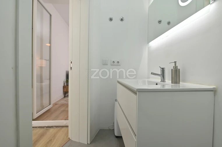 Apartamento T2 para Venda em Avenidas Novas Foto 12