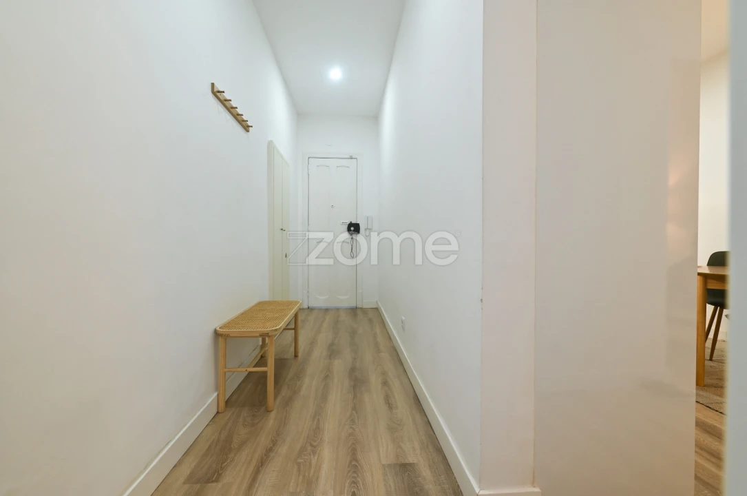 Apartamento T2 para Venda em Avenidas Novas Foto 4