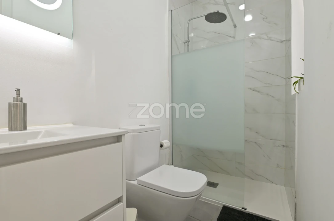 Apartamento T2 para Venda em Avenidas Novas Foto 13