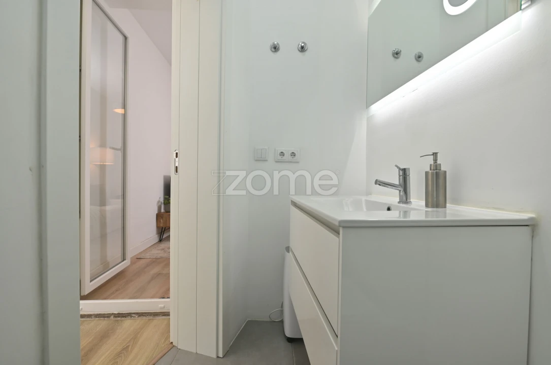 Apartamento T2 para Venda em Avenidas Novas Foto 12