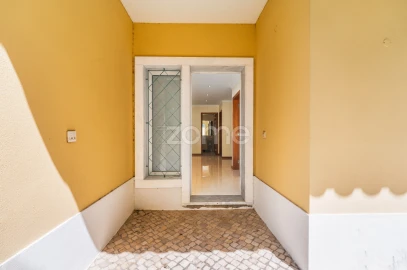 Moradia T4 para Venda em Alcabideche