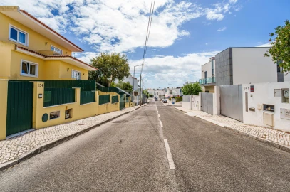 Moradia T4 para Venda em Alcabideche